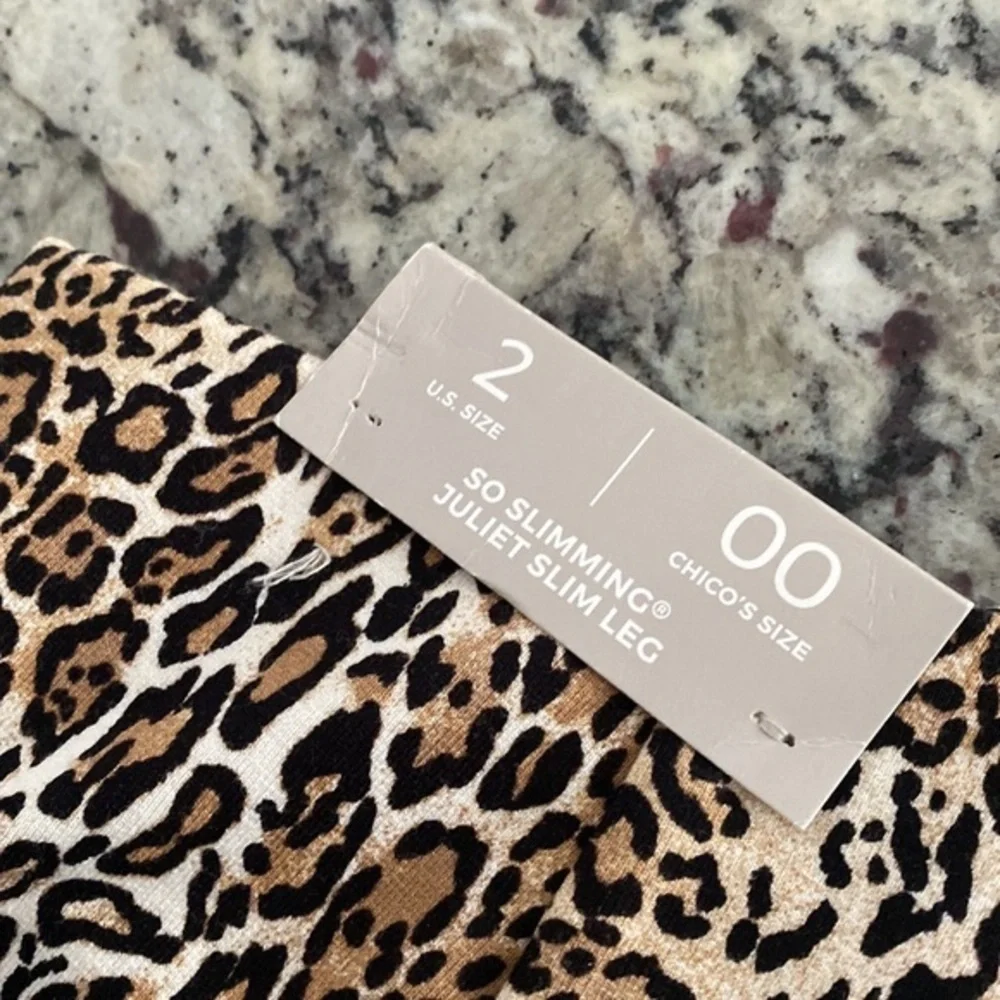 NWT Chico’s So Slimming Juliet Leopard-Print Ankle Pants 00 2